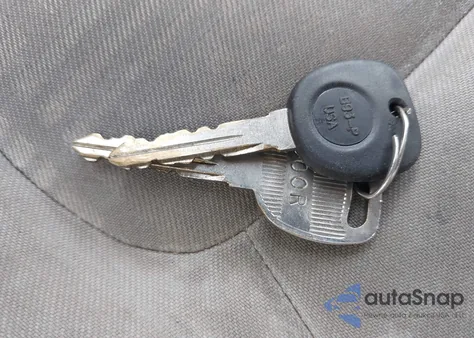 2005 Chevrolet Equinox Ls z USA, uszkodzony, nr VIN 2CNDL13F756069633